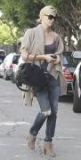 Шарлиз Терон (Charlize Theron) Shopping in West Hollywood March 7 2011 (30xHQ) 083e4a217258993