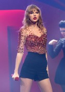 Тейлор Свифт (Taylor Swift) performs Onstage during KIIS FM's 2012, Live, 01.12.12 - 149xHQ 901b2f223678058