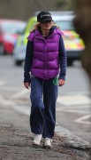 Джери Холливелл (Geri Halliwell) out and about in north London, 10.01.13 (9xHQ) 186de9231897070