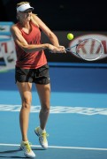 Мария Шарапова - practices for Australian Open,11.01.13 - 5xHQ 567092234065811