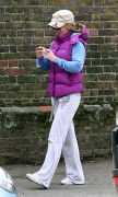 Джери Холливелл (Geri Halliwell) 2013-04-09 walking in Hampstead (22xHQ) 43cc39250542249