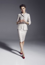 http://thumbnails103.imagebam.com/26888/8b5c25268875169.jpg