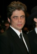 Бенисио Дель Торо (Benicio Del Toro) Cannes Film Festival, 'Sin City' Premiere (19 May 2005) (86xHQ) 3df048278578598