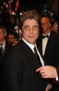 Бенисио Дель Торо (Benicio Del Toro) Cannes Film Festival, 'Sin City' Premiere (19 May 2005) (86xHQ) D42a99278578844