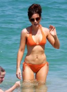 Кейт Бекинсейл (Kate Beckinsale) beach in Cabo, Mexico (17xHQ) Ac243a279633372