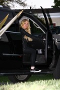 Линдси Лохан (Lindsay Lohan) at night gets ready to party (15.04.2008) - 24хHQ 238e58280078470