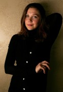 Мэгги Джилленхол (Maggie Gyllenhaal) Sundance Portrait Session 2006, by Mark Mainz - 7xHQ 920697281260094