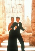 Джеймс Бонд 007: Шпион, который меня любил / James Bond The Spy who loved me (Роджер Мур, 1977) A8eaac284955963