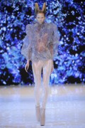 Alexander McQueen - Paris SS10 Fashion Show - 260xHQ 7b031d285396351