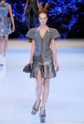 Alexander McQueen - Paris SS10 Fashion Show - 260xHQ 91ef64285395628