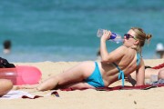 Скарлетт Йоханссон (Scarlett Johansson) Hawaii 10.02.2012 (67xHQ) 7b2490285943030