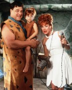 Флинтстоуны / The Flintstones (Холли Берри, 1994)  7b9213286225008