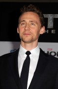 Том Хиддлстон (Tom Hiddleston) на премьере фильма Тор Царство тьмы в Америке, 04.11.13 - 39xHQ B22a1d286981904