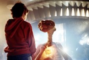Инопланетянин / E.T. the Extra-Terrestrial (Дрю Бэрримор, 1982)  4c4304287724801