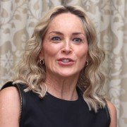 Шэрон Стоун (Sharon Stone) Lovelace Press Conference Portraits at the Four Seasons Hotel in Beverly Hills - August 5 2013 - 27xHQ 78f270287775147