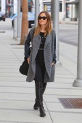 Оливия Уайлд (Olivia Wilde) out and about candids in Beverly Hills, 29.10.2013 - 15xHQ 89b442288336784