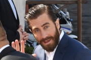 Джейк Джилленхол (Jake Gyllenhaal) 70th Cannes Film Festival - 'Okja' photocall, Cannes, France, 05.19.2017 (22xНQ) Fc717b550133368