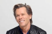 Кевин Бейкон (Kevin Bacon) I Love Dick press conference (Los Angeles, April 20, 2017) Eead46552215951