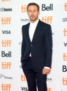 Райан Гослинг, Эмма Стоун (Emma Stone, Ryan Gosling) 'La La Land' premiere, Toronto (September 12, 2016) - 99xНQ 000409552226627