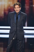 Джонни Депп (Johnny Depp) 43rd Annual People's Choice Awards, 18.01.2017 (109xHQ) 47a333552229280