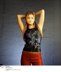 Холли Вэлэнс (Holly Valance) photoshoots "RETNA" 37f9f2558561293