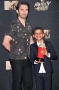 Майло Вентимилья (Milo Ventimiglia) MTV Movie And TV Awards in Los Angeles, 07.05.2017 (66хHQ) A27d6c558931053