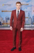 Камерон Монахэн (Cameron Monaghan) 'Spider-Man Homecoming' Premiere, Los Angeles, 28.06.2017 (54xHQ) A45f09558936613